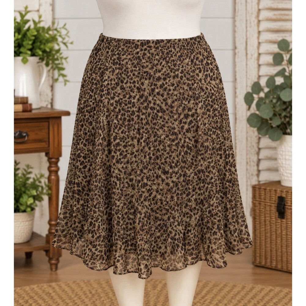 Cato Size 26/28W Women’s Lined Leopard Print Skirt 42” Waist 32” Length